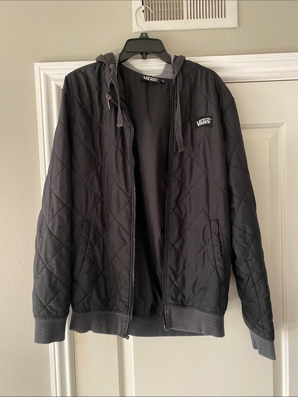 Vans Men's Black Quilted Hooded Jacket